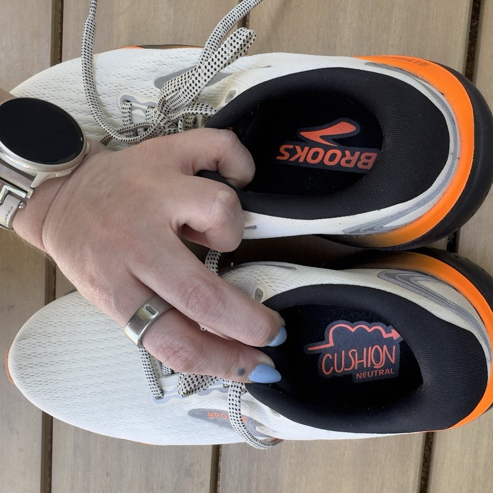 Brooks Glycerin 21 Womens 9 Running Shoes Ecru Orange Black 1204081B157 DNA LOFT - Picture 6 of 7